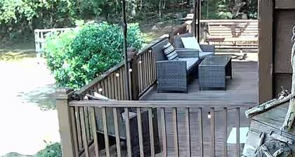 Quiet cabin with 3 fishing ponds on lots of acres. Come enjoy the country life
