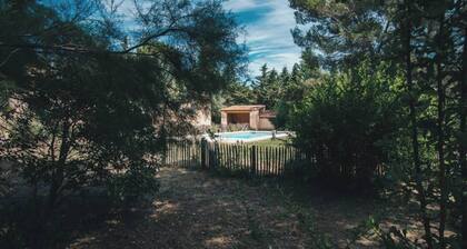 Pleasant, quiet house with private pool on the hill of St Antoine