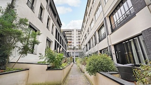 Unclassified image, 4 of 15, button - Classy Studio Loft - Marais Bastille (Paris)