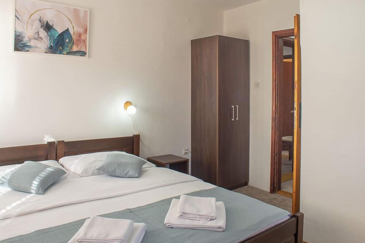 Camera con letto matrimoniale o 2 letti singoli | Wi-Fi gratuito