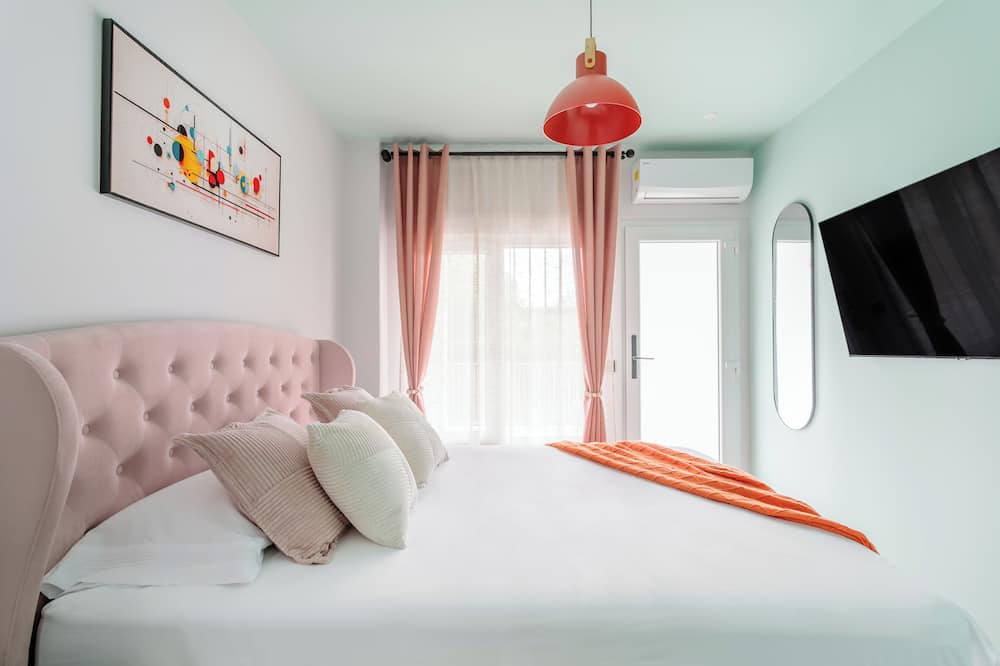 Charm Beach Retreat