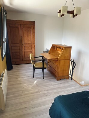 1 chambre, bureau, Wi-Fi, draps fournis