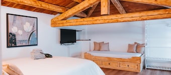 Holiday Home 'Rustica E Luminosa' with Wi-Fi and Air Conditioning
