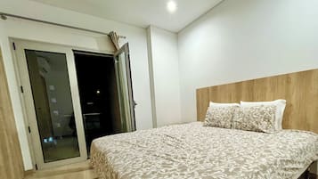 1 slaapkamer, een strijkplank/strijkijzer, wifi, beddengoed