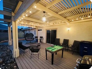 Terrace/patio - 3BR Vegas Getaway Close to Strip, Dining & Shows (Las Vegas)