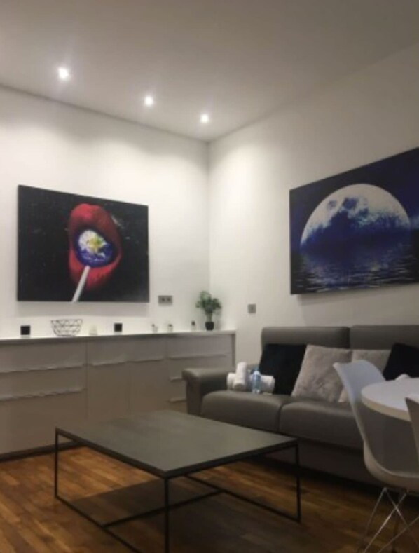 Apartment | Living area