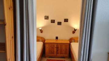 2 bedrooms, free WiFi