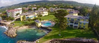 三卧室海滨舒适屋