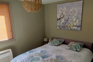 2 bedrooms, WiFi, bed sheets - Lovely apartment with swimming pool and exterior (Gabian)