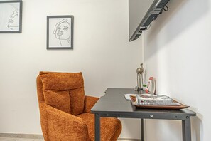 Interior - Krems Bahnhof Room Air Condition TV shared kitchen (Krems an der Donau)