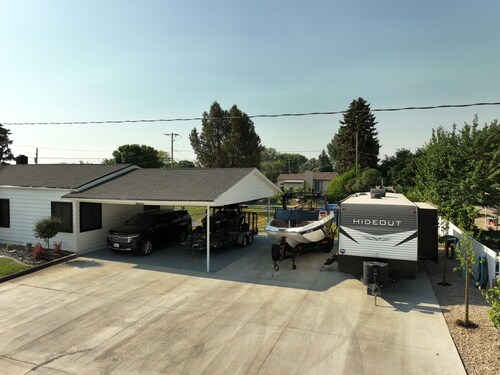 RV full hook up  RV full hook up