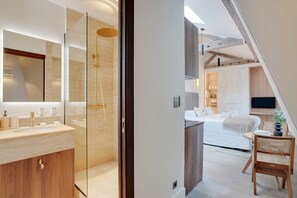 Apartment | Bathroom