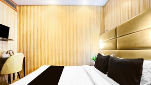House - Collection O Vivekanand Marg (Prayagraj)