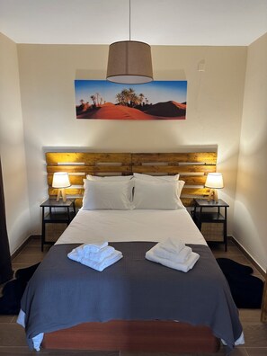 3 chambres, fer et planche à repasser, Wi-Fi gratuit, draps fournis