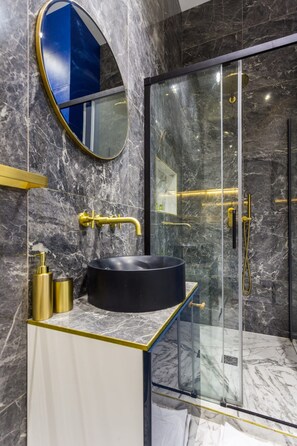 Apartment | Badezimmer