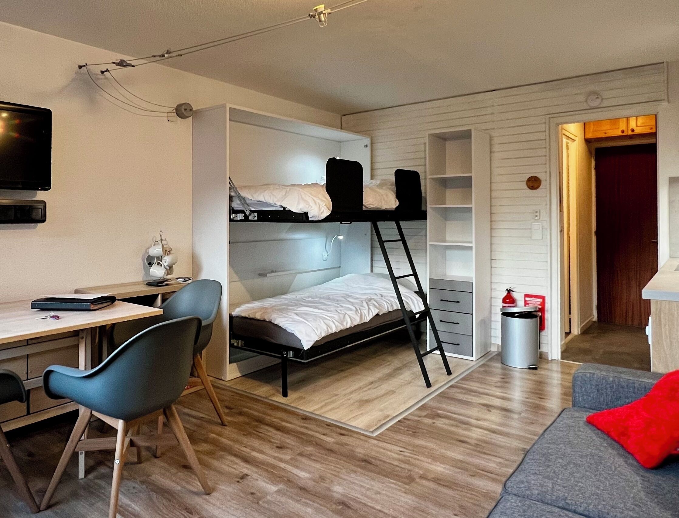 1 chambre, fer et planche à repasser, Wi-Fi gratuit, draps fournis