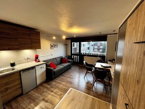 Interior - Mountain studio in the center of Les Carroz, ideal for couples and small families. (Arâches-la-Frasse)