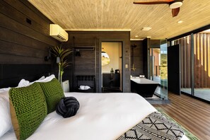 6 bedrooms, iron/ironing board, free WiFi, bed sheets