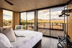 6 bedrooms, iron/ironing board, WiFi (free), bed sheets - Iconic 7,000sf Glass Villa w/ 2 Pools on 350 Acres (Pioneertown)