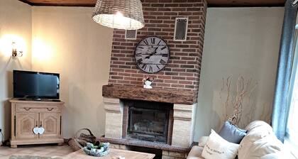 Laurette - Family home, Somme Valley