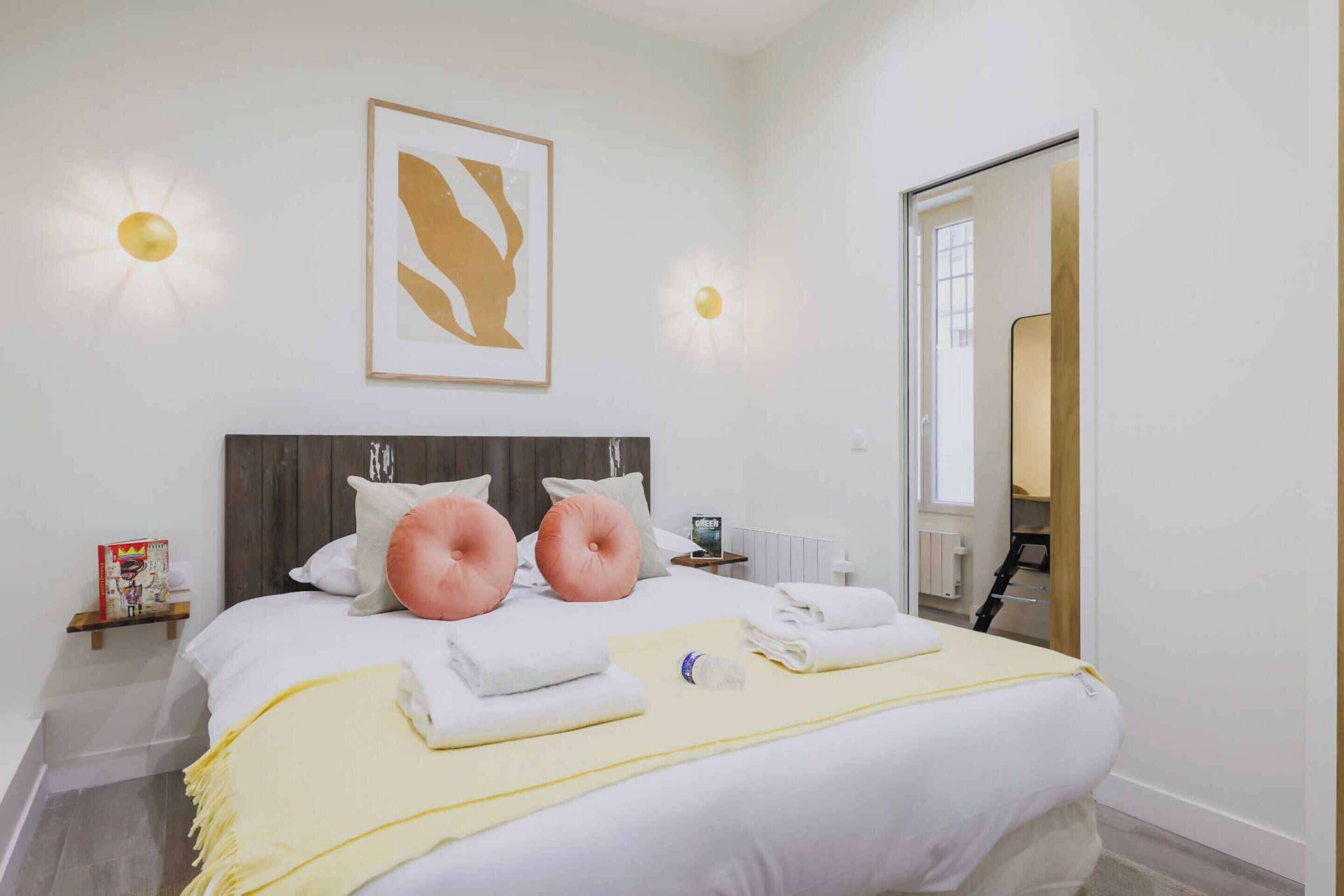 1 bedroom, laptop workspace, iron/ironing board, bed sheets