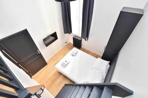 Departamento | 2 habitaciones y espacio para trabajar con laptop 