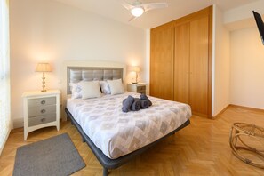 4 habitaciones, tabla de planchar con plancha y wifi gratis 