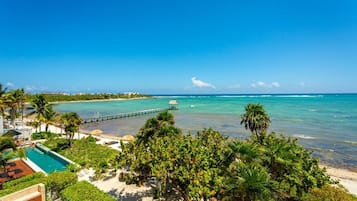 Exclusive Apartment, Beach View | Balcony view