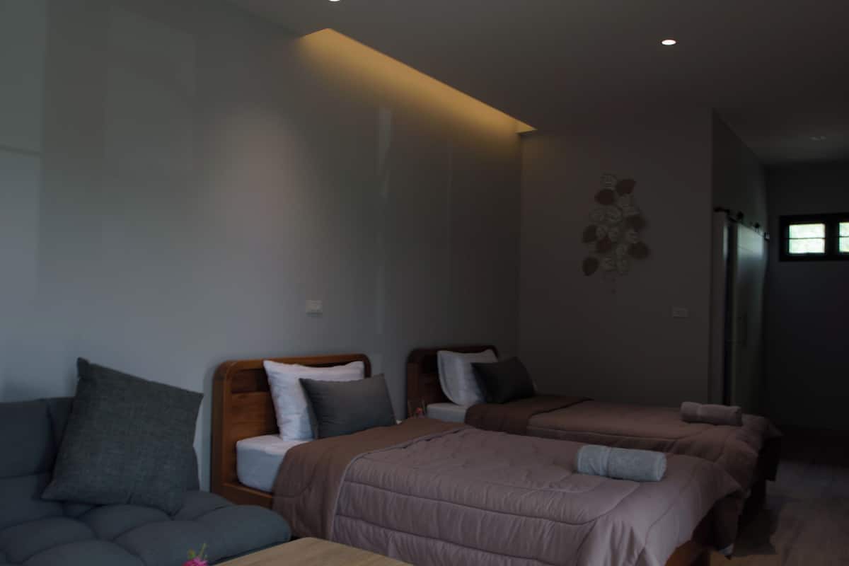 Comfort Twin Room, Patio, Garden View | Blackout drapes, free WiFi