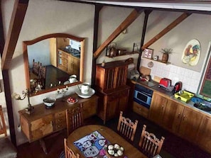 Chalet | Dining