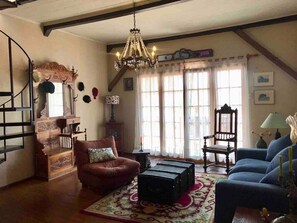 Living area - Casa porteña en cerro Artilleria (Valparaíso)