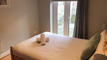 3 bedrooms, iron/ironing board, travel crib, free WiFi