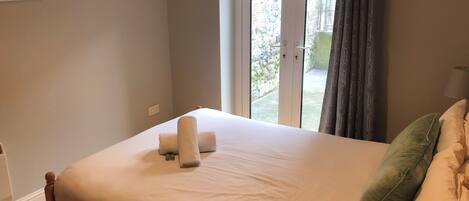 3 chambres, fer et planche à repasser, lit parapluie, Wi-Fi gratuit