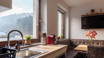 Refrigerador, microondas, horno, lavavajillas