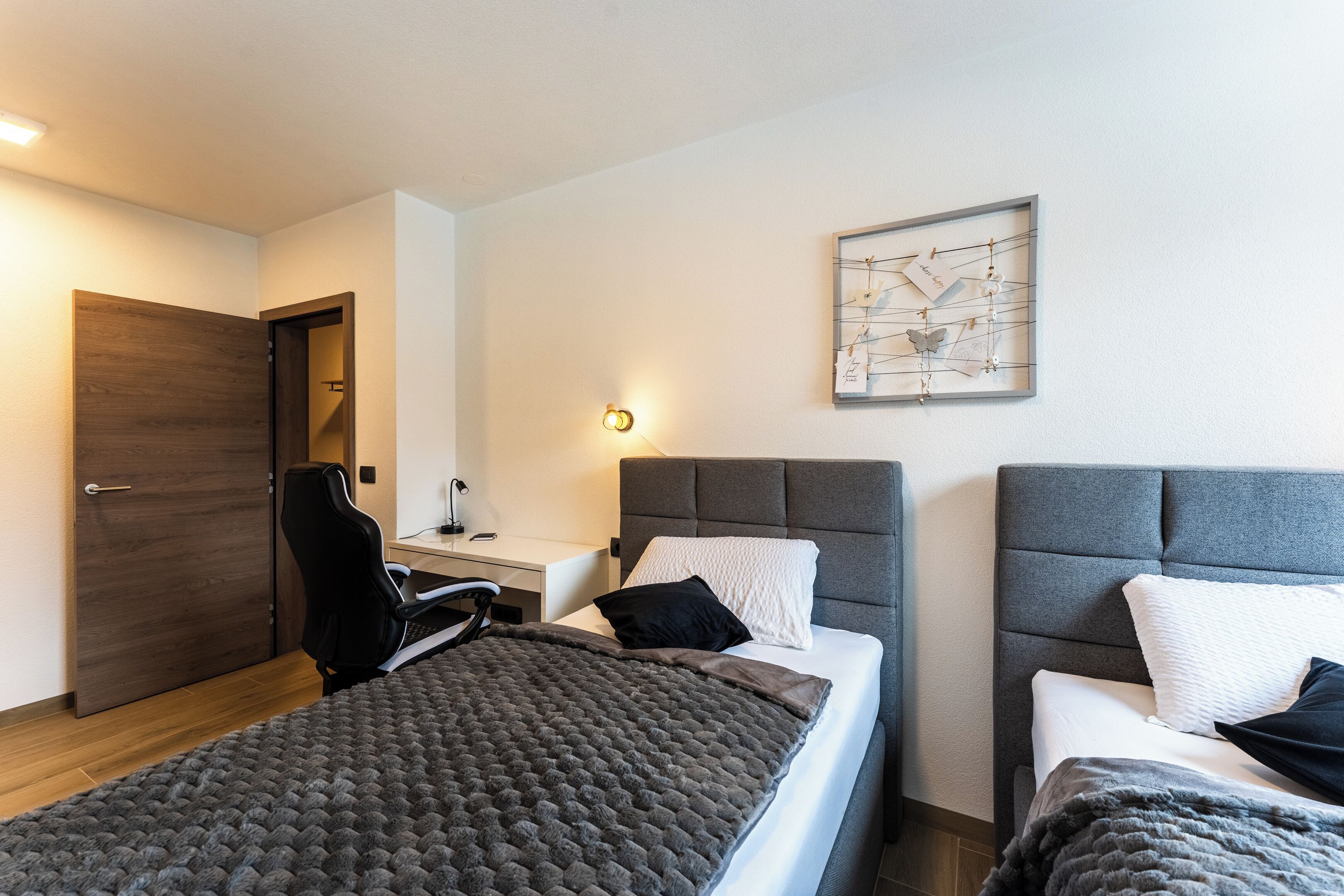 2 soveværelser, pengeskab på værelset, skrivebord, gratis Wi-Fi