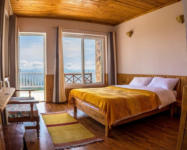 Kasar Rainbow Yoga Retreat - Almora