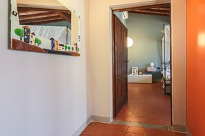 3 chambres, fer et planche à repasser, Wi-Fi gratuit, draps fournis