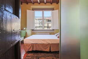 3 chambres, fer et planche à repasser, Wi-Fi gratuit, draps fournis