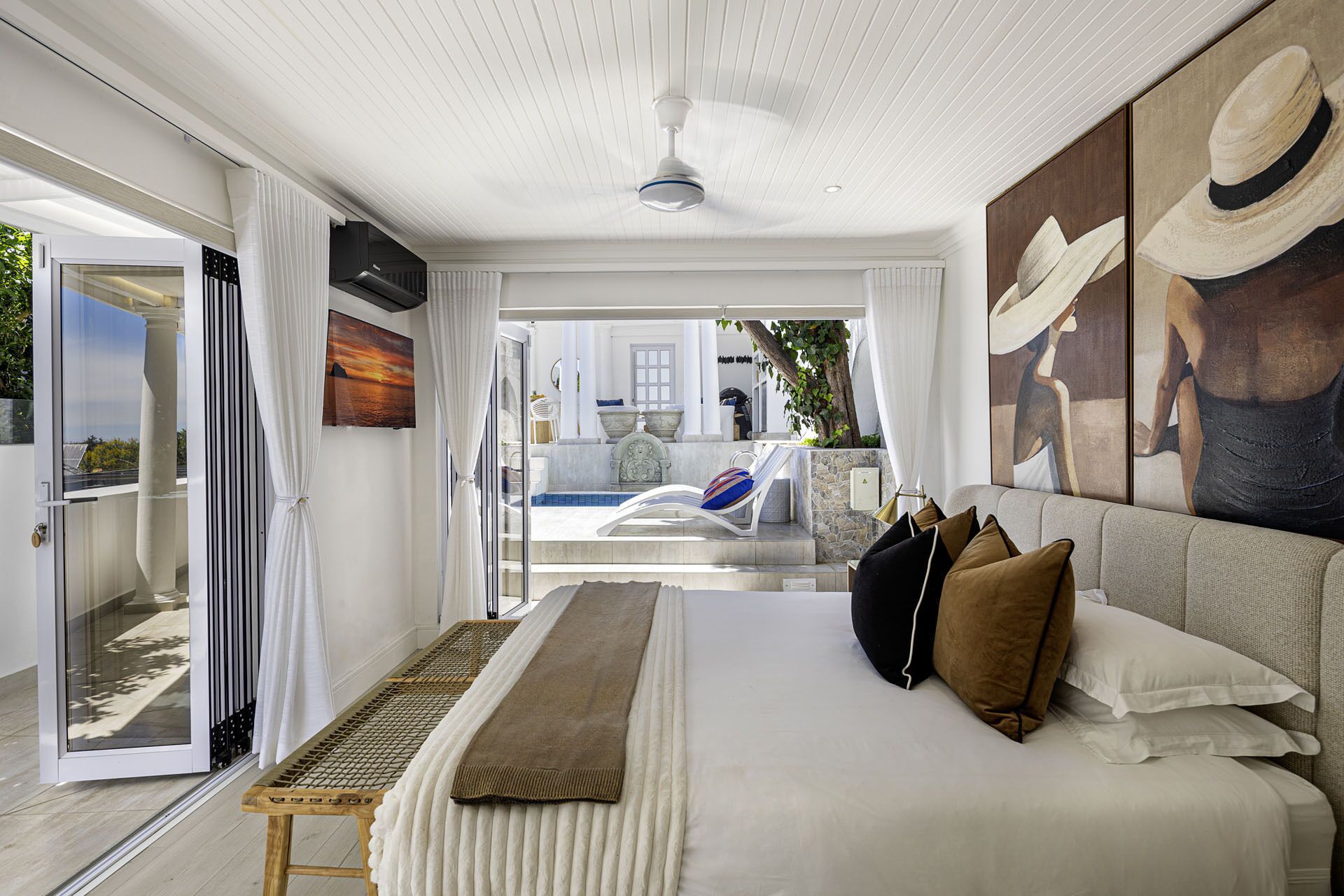 Vila superluxo, vista para o mar | Cofres nos quartos, ferros/tábuas de passar roupa, Wi-Fi de cortesia