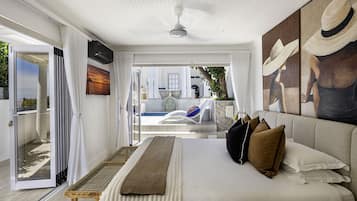 Vila superluxo, vista para o mar | Cofres nos quartos, ferros/tábuas de passar roupa, Wi-Fi de cortesia