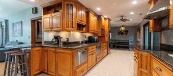Trek & Relax: Countryside Home w/Hot tub+Water Views+Fishing+Grill+Campfire+