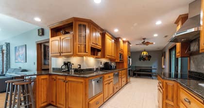Trek & Relax: Countryside Home w/Hot tub+Water Views+Fishing+Grill+Campfire+