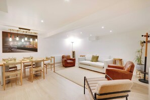 Interior - Exceptional Flat - 3bd/8p - Trocadero (Paris)