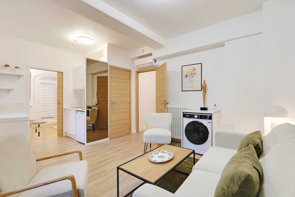 Interior - Exceptional Flat - 3bd/8p - Trocadero (Paris)
