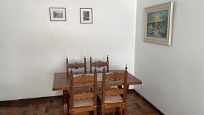 Apartment - Apto a 700m da Praia do Leblon com Wi-fi e ar (Rio de Janeiro)