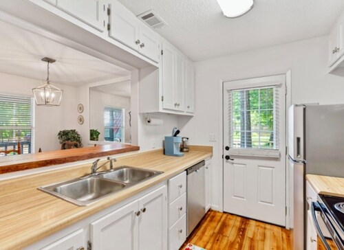 Ivy Cottage in Fairhope, Alabama