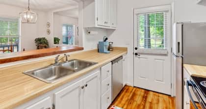 Ivy Cottage in Fairhope, Alabama