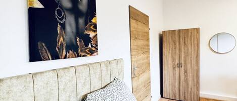 1 chambre, literie fournie