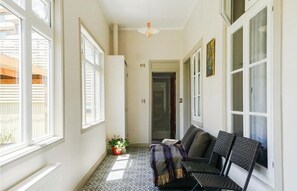 Apartment, City View | Living area