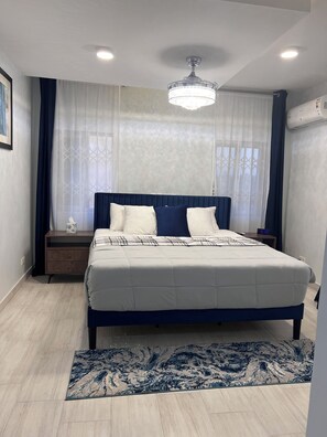 2 bedrooms, in-room safe, desk, iron/ironing board
